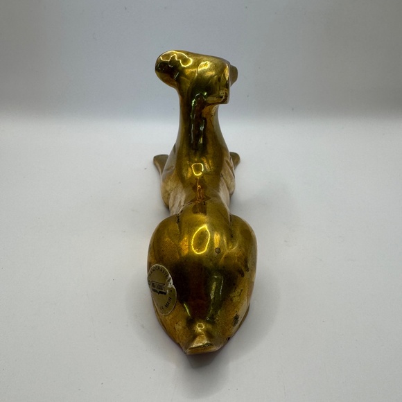 Brass dog figurine. MCM Brass Greyhound by Northcraft. Vintage brass dog decor. - Picture 5 of 9